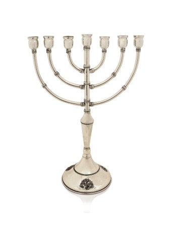 חנוכיית כסף עם פיליגרן תימני מסורתי , מתנות לחנוכה , א